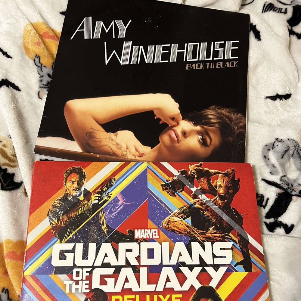 Two vinyl bundle